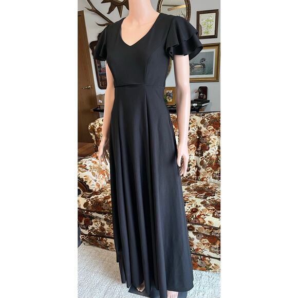 Southeastern Performance Apparel Black Flutter-Sleeve Maxi Dress - Picture 3 of 9